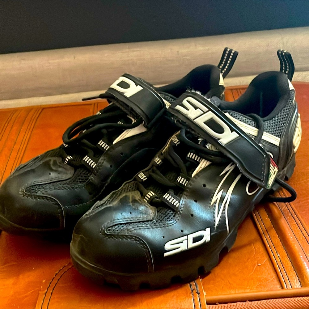 Sidi mountain bike shoes clipless with hardware
